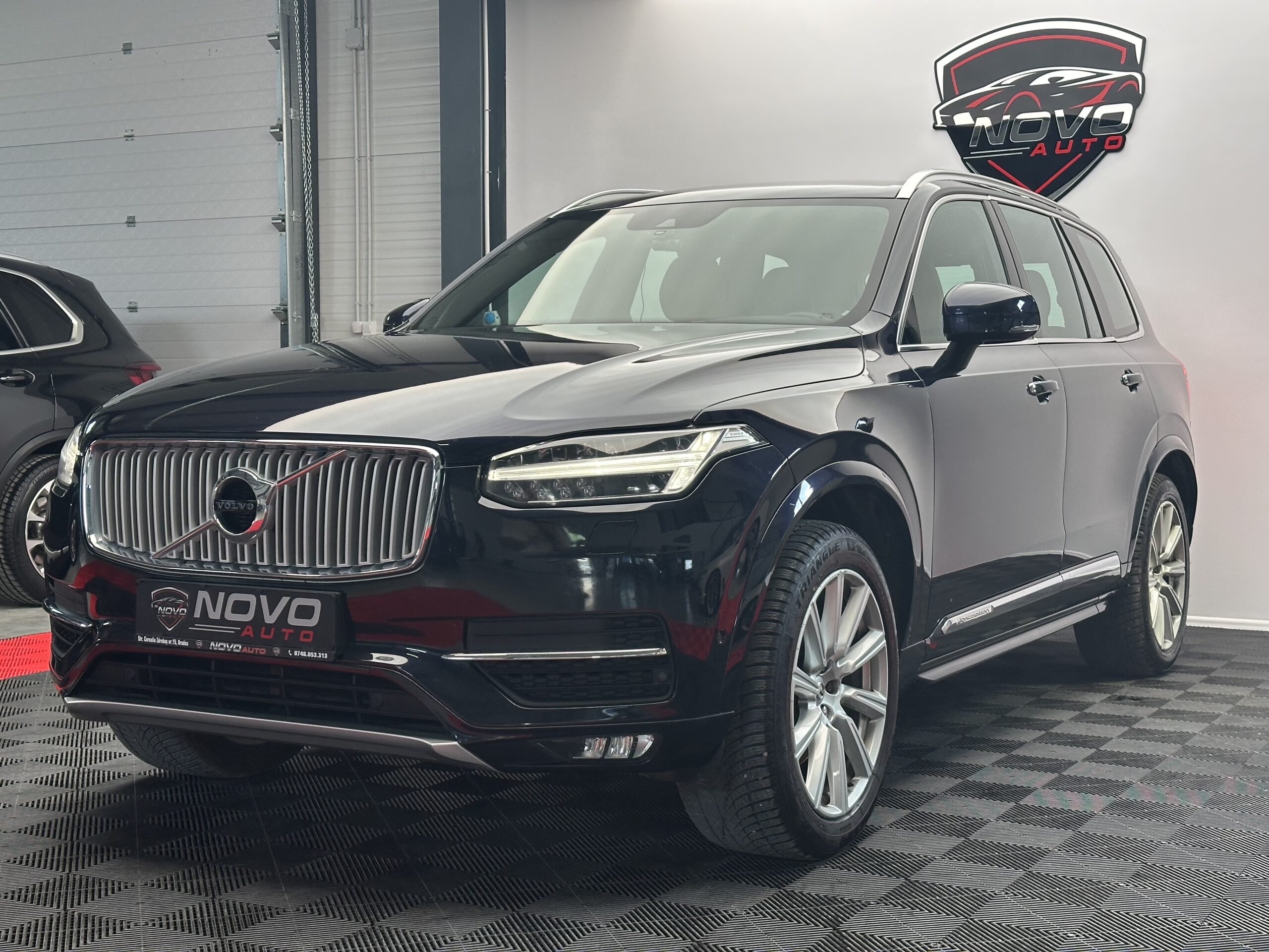 Volvo XC90 D5 Inscription AWD Volvo XC90 D5 Inscription AWD