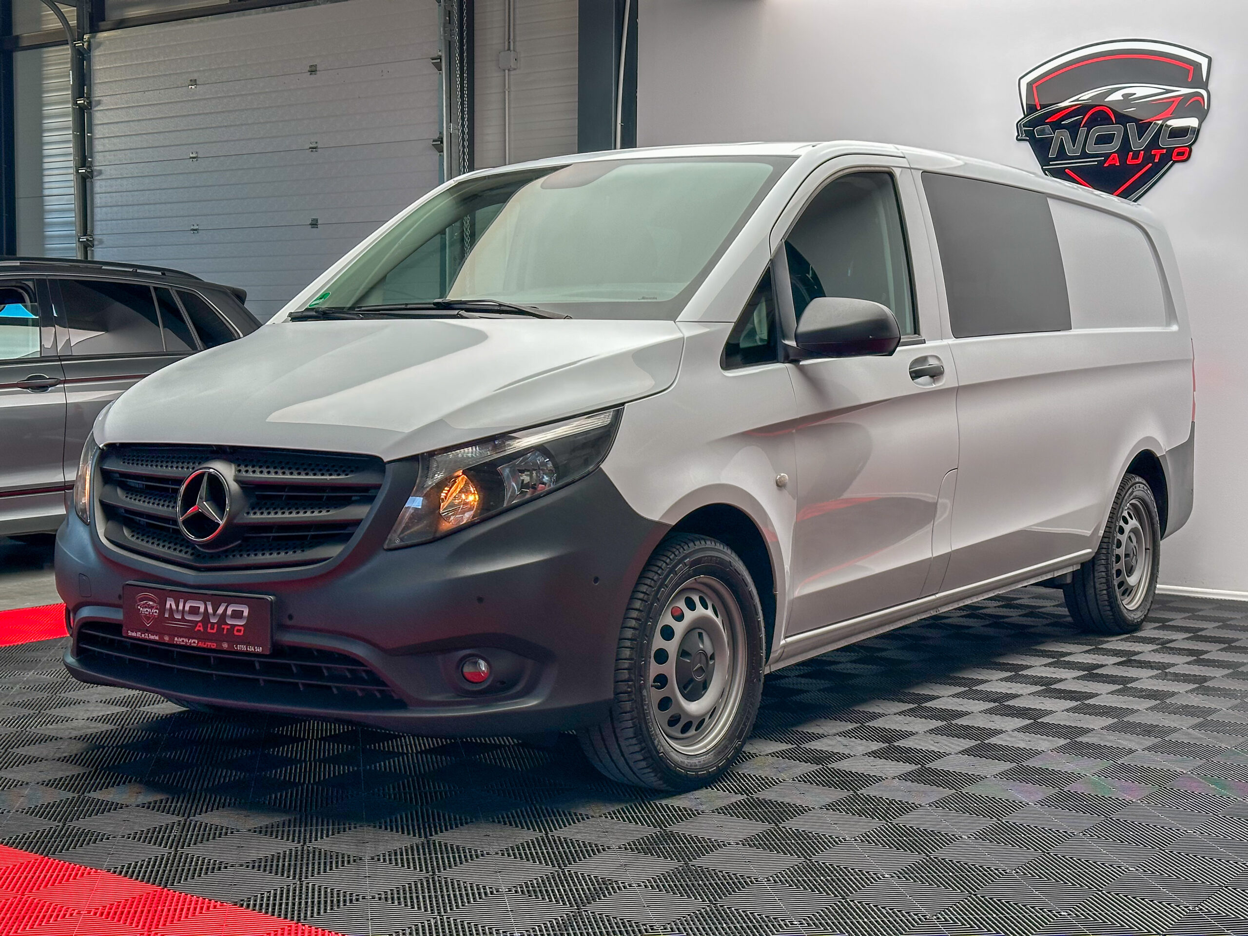 Mercedes-Benz Vito 5 Locuri Extralong 2.0 Diesel 136CP Mercedes-Benz Vito 5 Locuri Extralong 2.0 Diesel 136CP